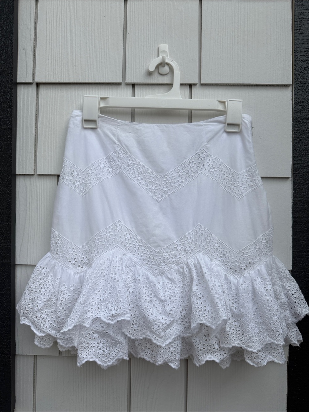 H&M White Eyelet Ruffle Tiered Mini Skirt
